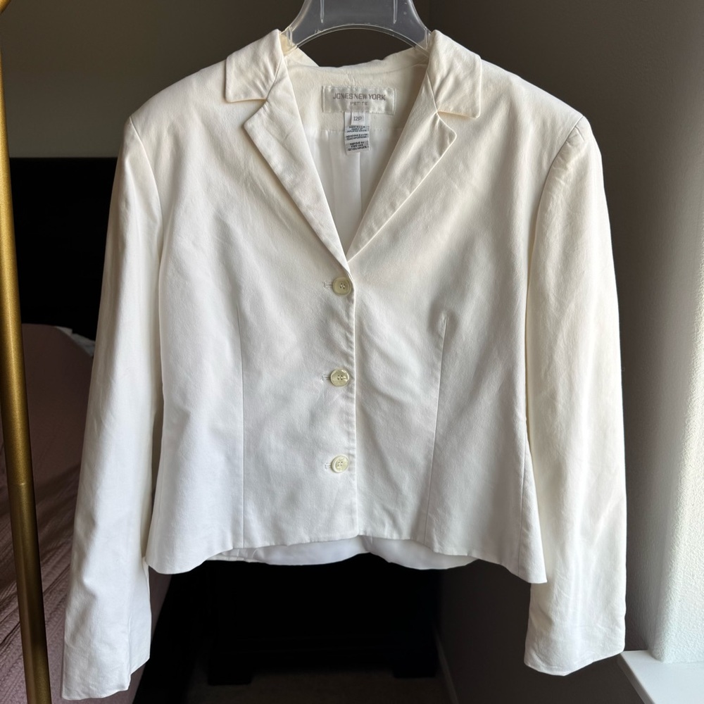 Vintage Jones New York Petites Ivory Blazer - 12P